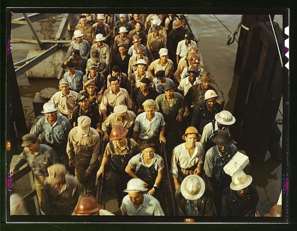 1943 June Workers leaving Pennsylvania shipyards Beaumont Texas LOC FSA OWI Photo Credit John Vachon
